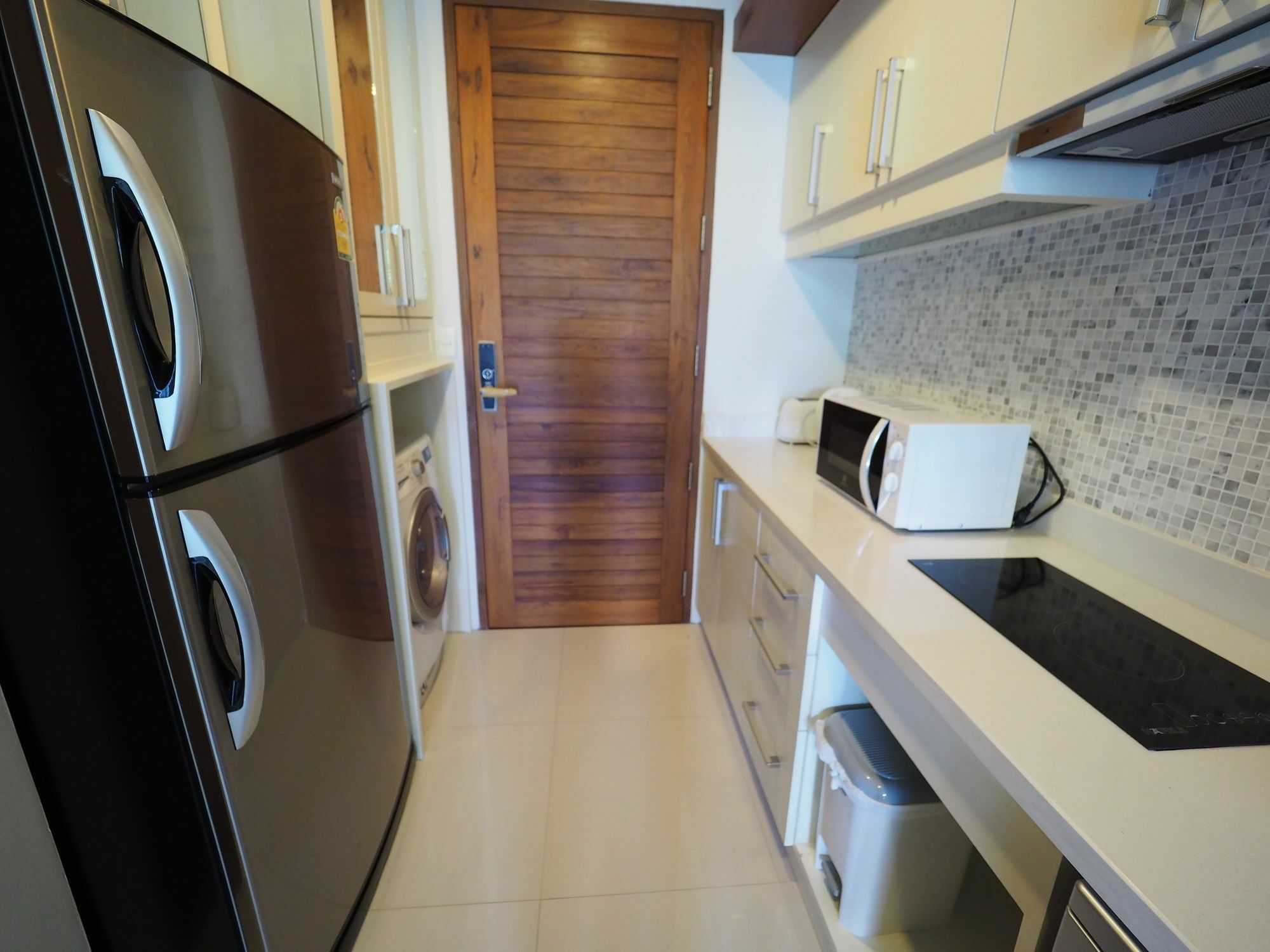 Q Conzept Condominium Karon Exterior photo